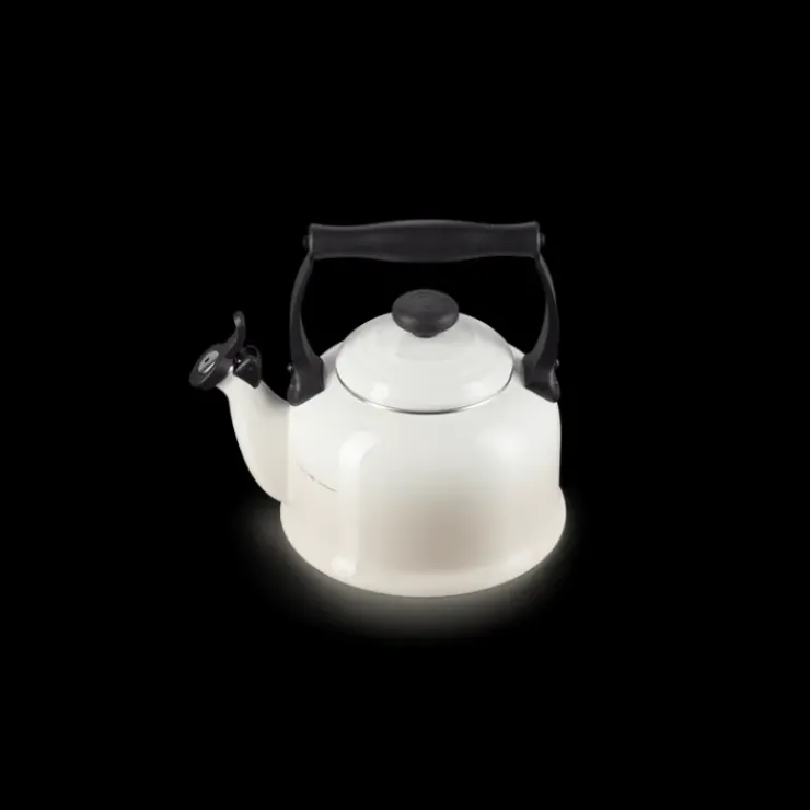 LE CREUSET Bouilloire Tradition 2,1 L Meringue Clearance