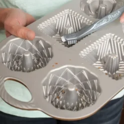 NORDIC WARE Brosse de Nettoyage pour Bundt Hot