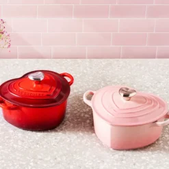 LE CREUSET Cocotte en Fonte Cœur 20 cm Shell Pink Sale