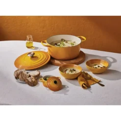LE CREUSET Cocotte en fonte Ronde 24 cm Nectar Signature New