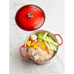 LE CREUSET Cocotte en fonte Ronde 26 cm Cerise Signature Best