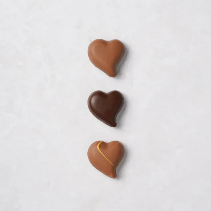 VALRHONA Coffret 8 Cœurs Fourrés Chocolat Noir et Lait 75 g Discount