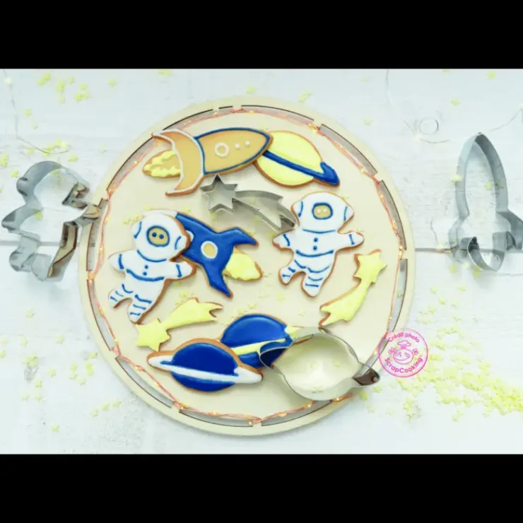 SCRAPCOOKING Lot de 4 emporte-pièces inox thème espace Online
