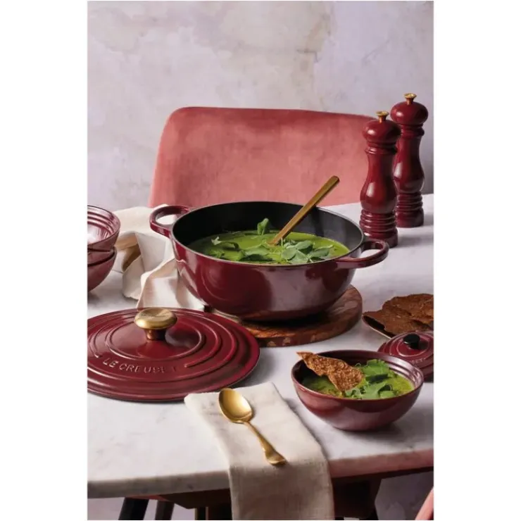 LE CREUSET Marmite en Fonte 26 cm Garnet Bouton Doré Signature Best