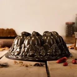NORDIC WARE Moule à Gâteau Bundt Citrouille Bronze Online