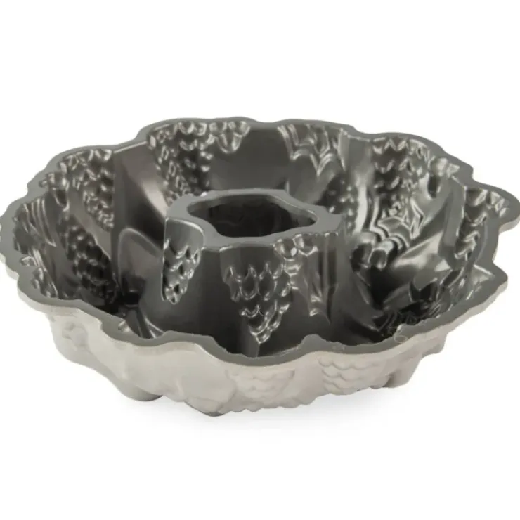 NORDIC WARE Moule à Gâteau Bundt Couronne de Noël Silver Outlet