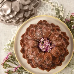 NORDIC WARE Moule à Gâteau Bundt Pétales de Fleur Toffee Best
