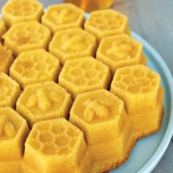 NORDIC WARE Moule à Gâteau Nid d'Abeilles Toffee Clearance