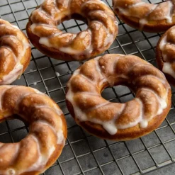 NORDIC WARE Moule à Gâteaux Donuts Torsadés (x6) Pro Cast Hot