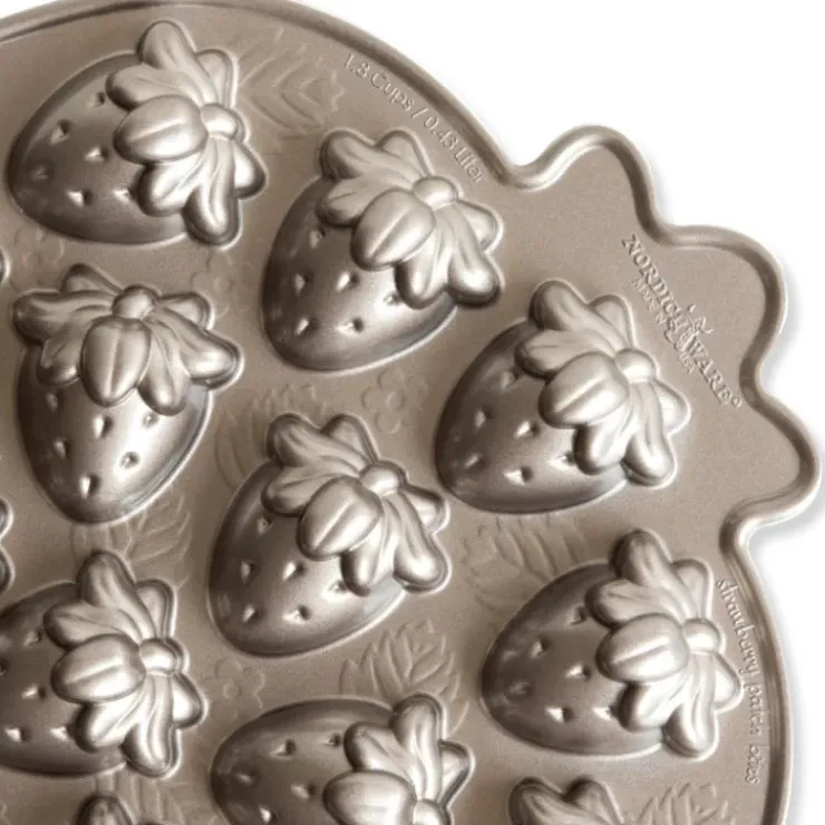 NORDIC WARE Moule à Gâteaux Fraises (x19) Toffee New