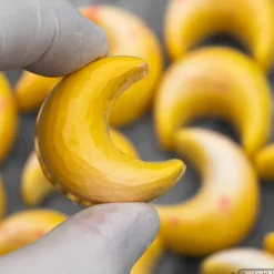 CHOCOLATE WORLD Moule Chocolat Demie-Lune à Facettes 3,5 x 3,1 cm (x21) Sale
