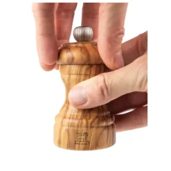 PEUGEOT Moulin à Poivre Bistro 10 cm Bois Olivier Clearance