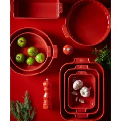 PEUGEOT Plat à Four Carré en Céramique Appolia 36 cm Rouge Hot