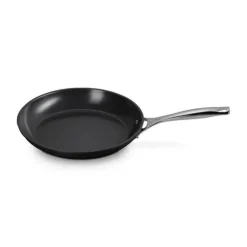 LE CREUSET Poêle Antiadhérente Essentiel Céramique 28 cm Hot
