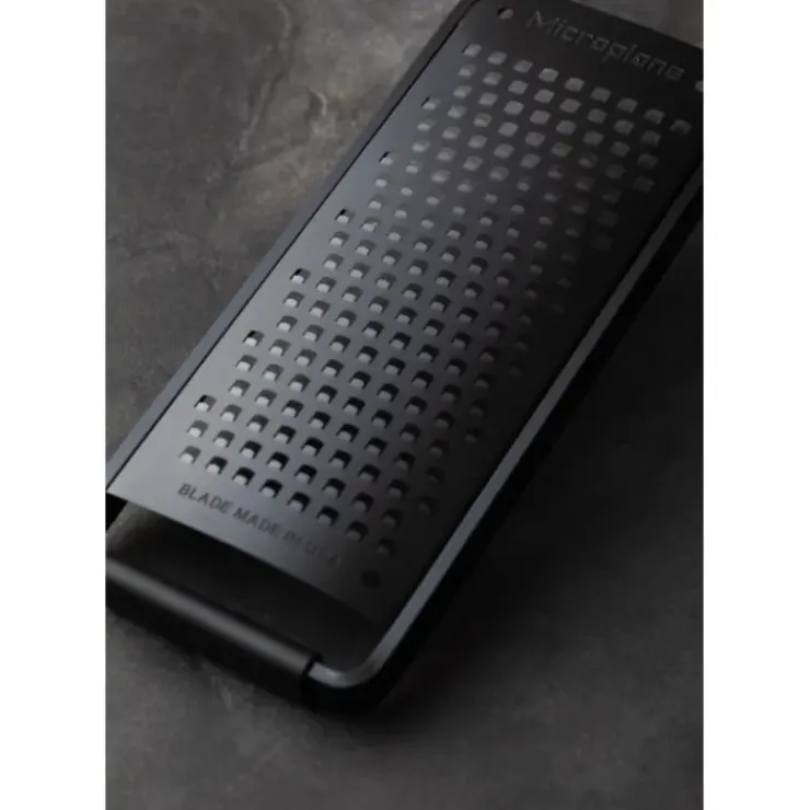 MICROPLANE Râpe Gros Grains Black Sheep Best