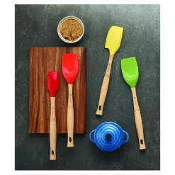 LE CREUSET Spatule Medium Silicone Pro 31 cm Cerise Clearance