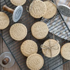 NORDIC WARE Tampons à Biscuits et Cookies Ronds Greetings (x3) Outlet