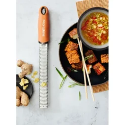 MICROPLANE Zesteur Premium Classic Orange Cannelle Outlet